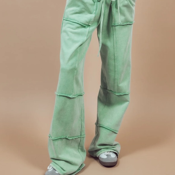 27 Mineral washed french terry fabric - Picture 4 of 4